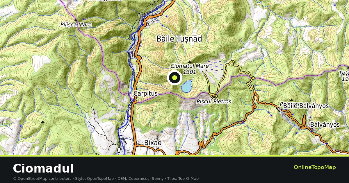 Topographic map of Ciomadul with contour lines and hillshading